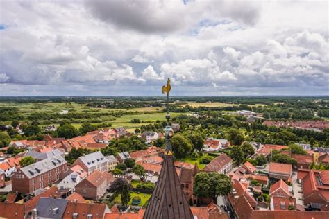 hvor ligger ribe|Ribe // Danmarks ældste by